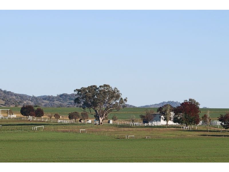 “Hillcrest” Gowrie Road, Tamworth NSW 2340