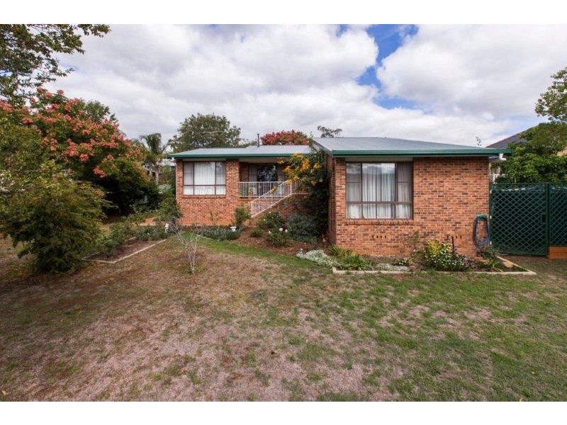 3 Gouldian Way, Tamworth NSW 2340