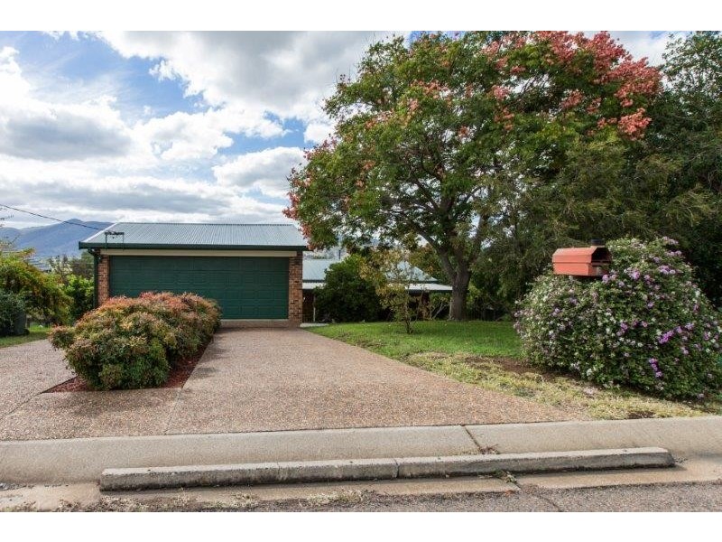 3 Gouldian Way, Tamworth NSW 2340