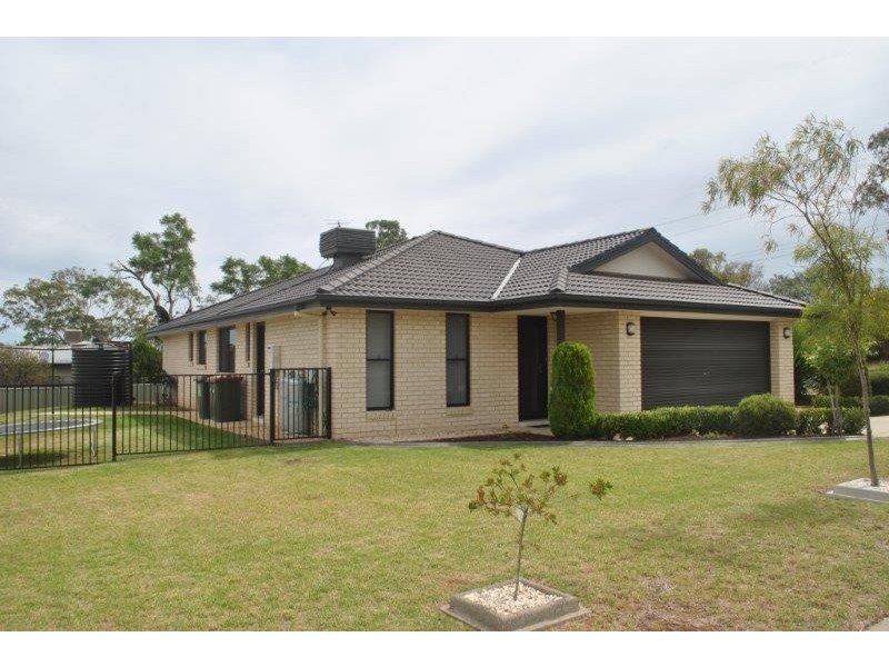 2 Mountain Gums Road, Tamworth NSW 2340