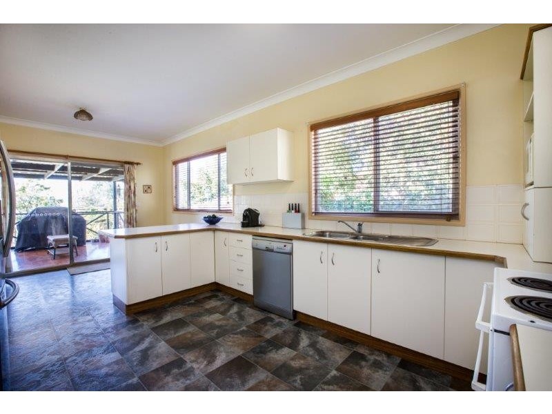 10 Darrell Road, Tamworth NSW 2340