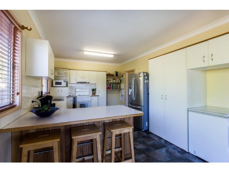 10 Darrell Road, Tamworth NSW 2340