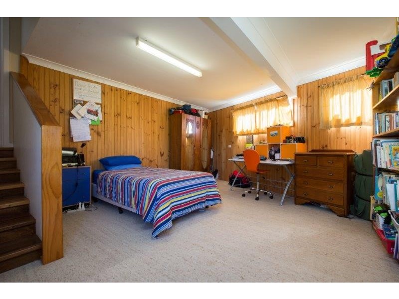 10 Darrell Road, Tamworth NSW 2340