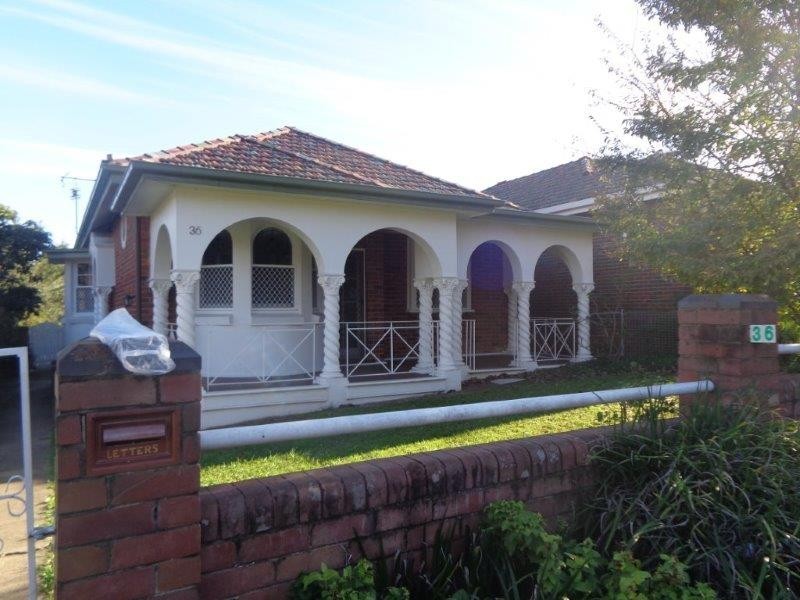 36 White Street, Tamworth NSW 2340