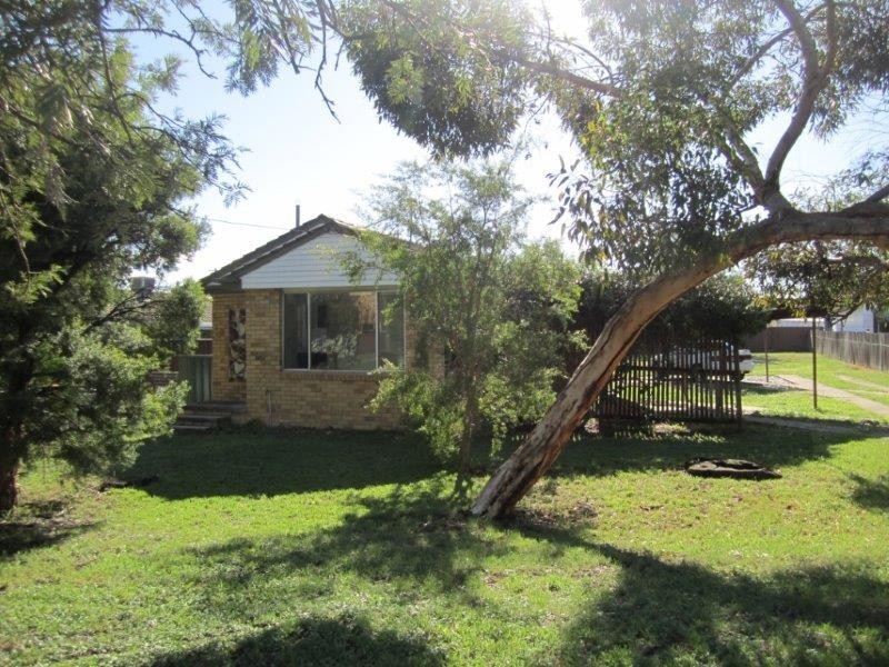 1/3 Mirrawai Street, Tamworth NSW 2340