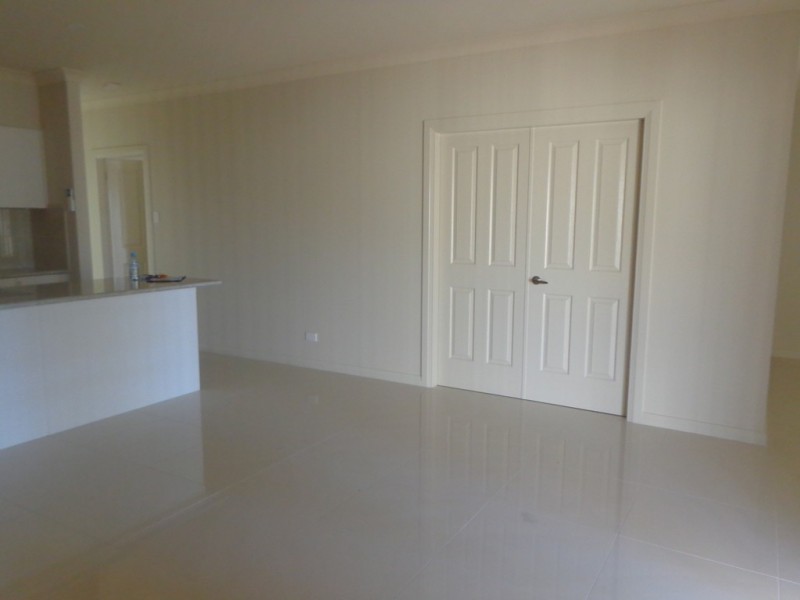 1/8 Lindon Crescent, Kootingal NSW 2352