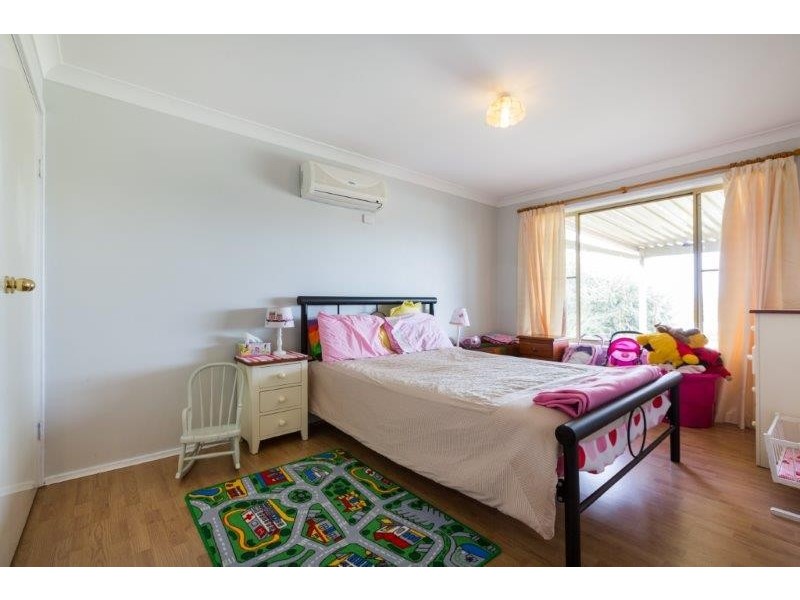 43 Valley Drive, Tamworth NSW 2340