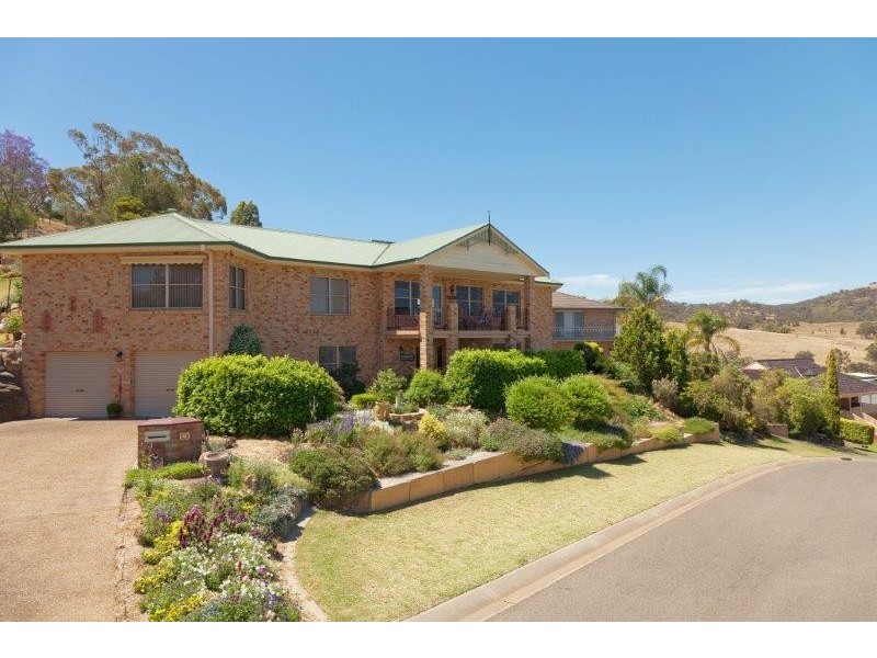 11 Bradley Place, Tamworth NSW 2340