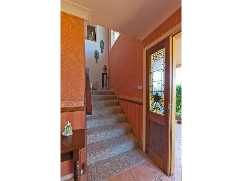 11 Bradley Place, Tamworth NSW 2340