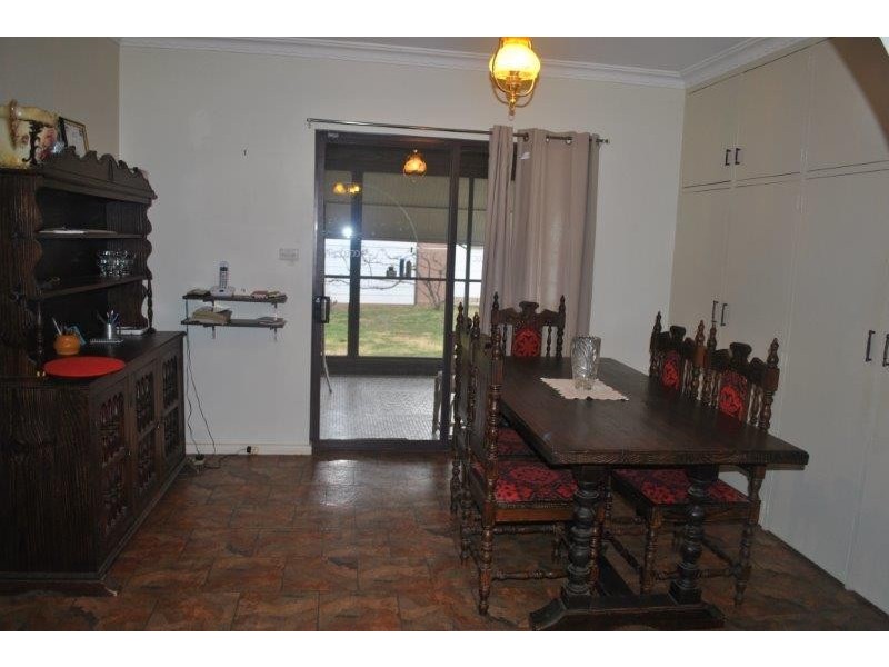 2 Darrell Road, Tamworth NSW 2340