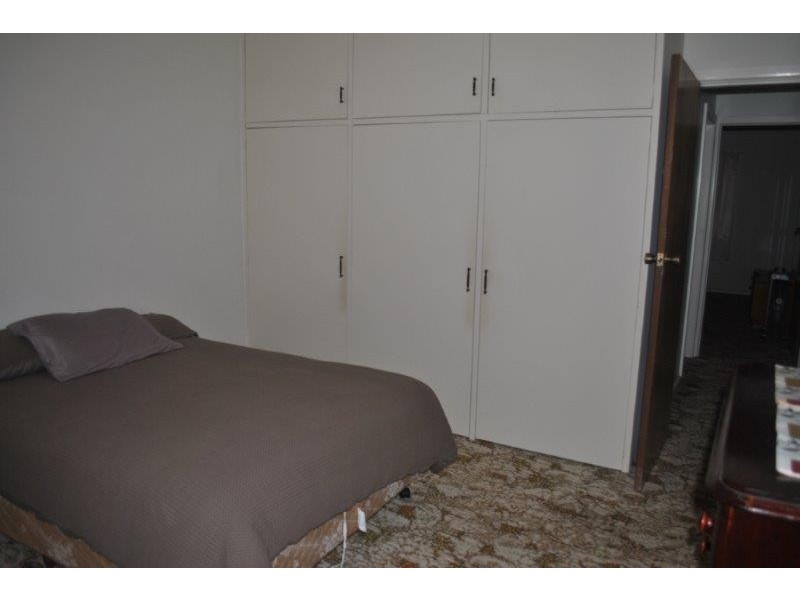 2 Darrell Road, Tamworth NSW 2340