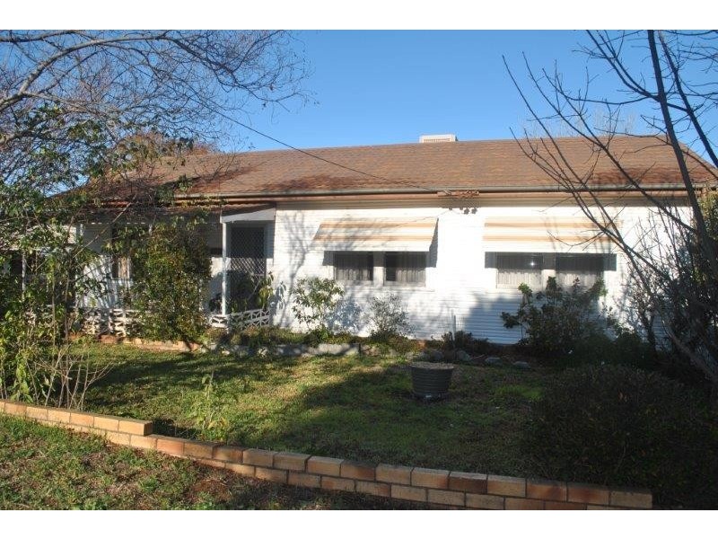 125 Rawson Avenue, Tamworth NSW 2340