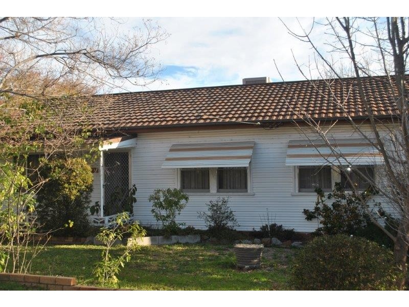 125 Rawson Avenue, Tamworth NSW 2340