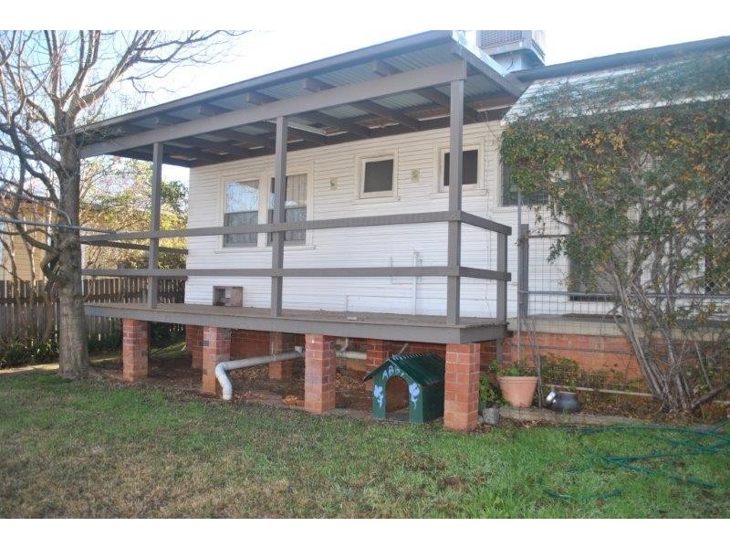 125 Rawson Avenue, Tamworth NSW 2340