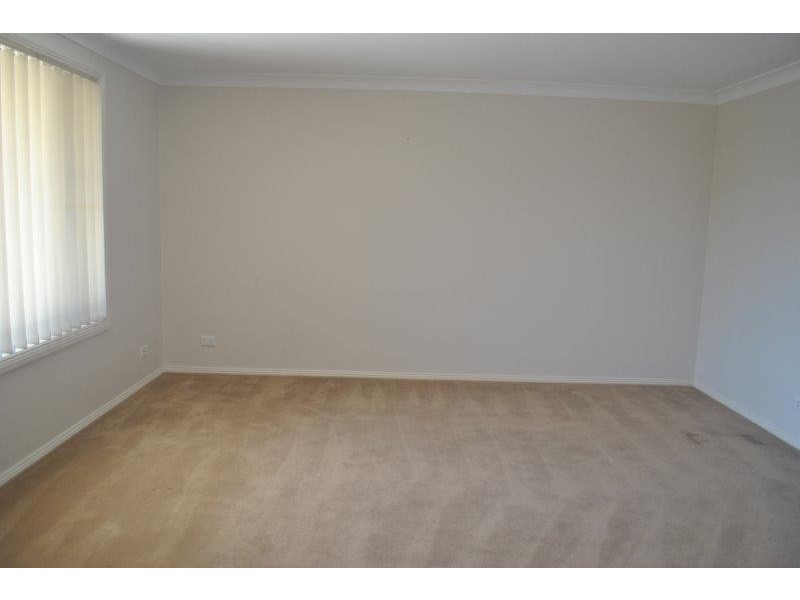 8 Kalinda Place, Tamworth NSW 2340