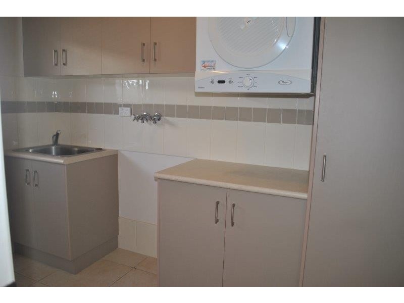 8 Kalinda Place, Tamworth NSW 2340