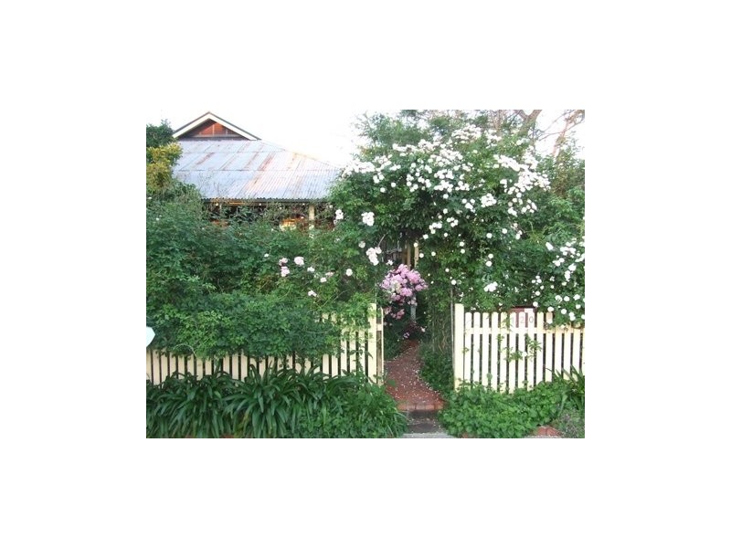 120 Carthage Street, Tamworth NSW 2340