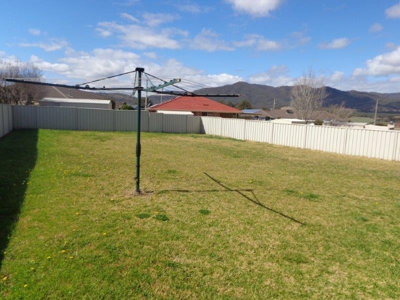 15 Garden Street, Kootingal NSW 2352
