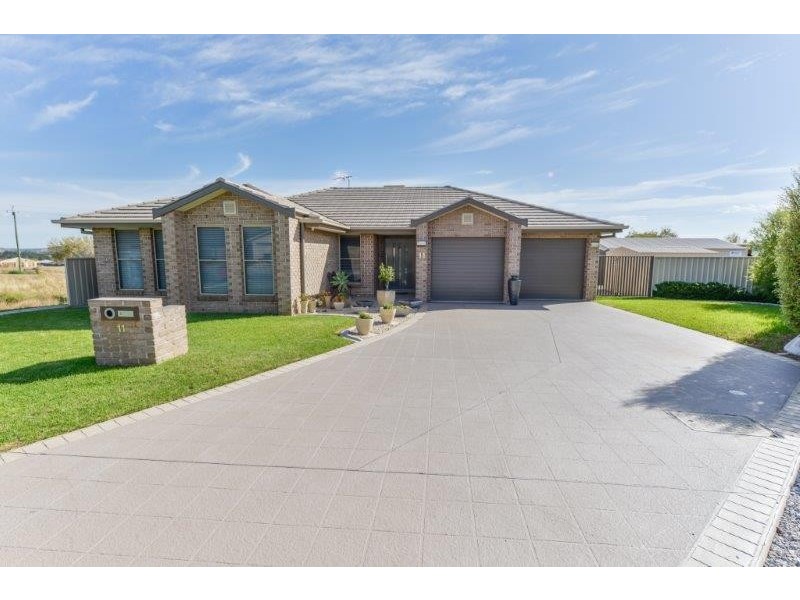 11 Rosella Avenue, Tamworth NSW 2340