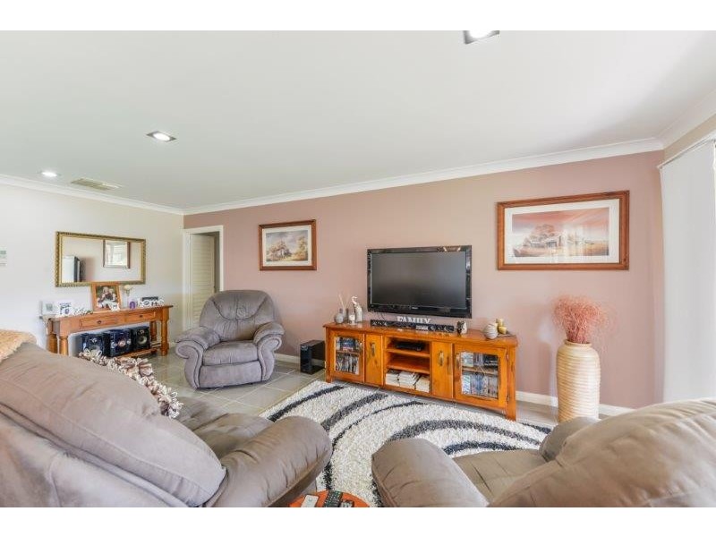 11 Rosella Avenue, Tamworth NSW 2340