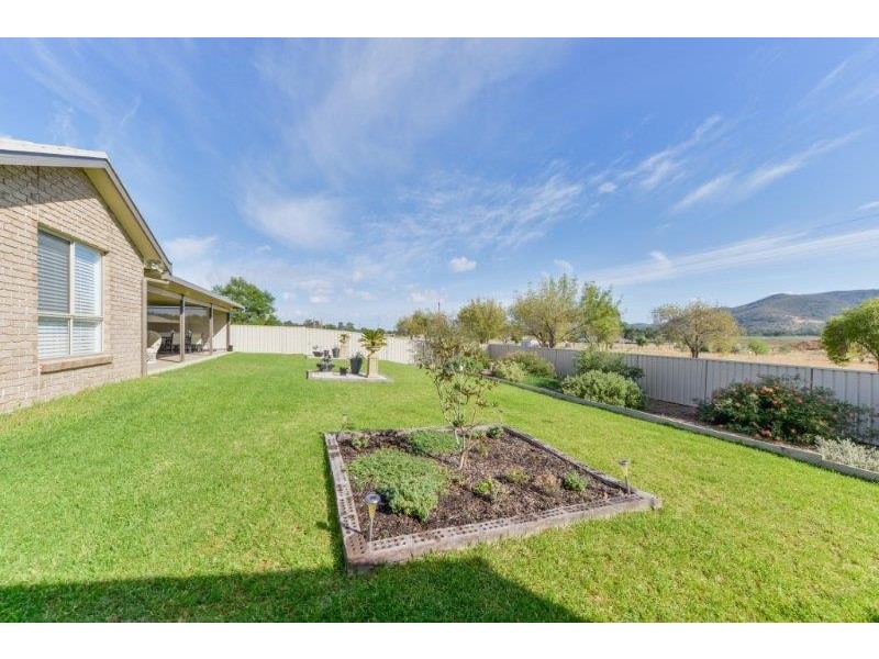 11 Rosella Avenue, Tamworth NSW 2340