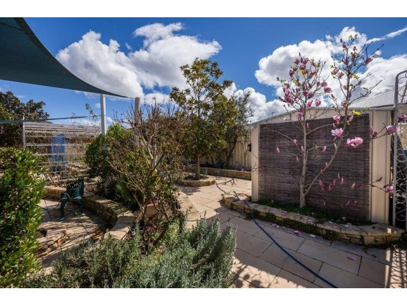 28 The Retreat, Tamworth NSW 2340