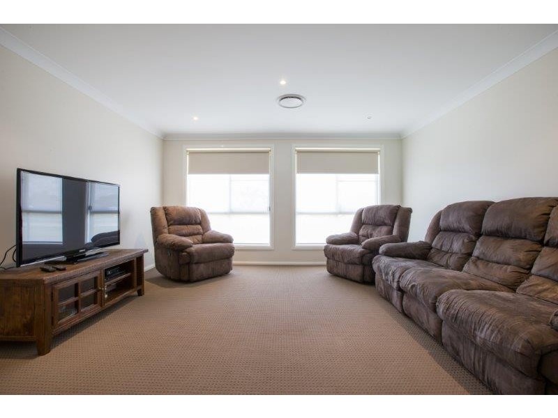 6 Edna Close, Tamworth NSW 2340