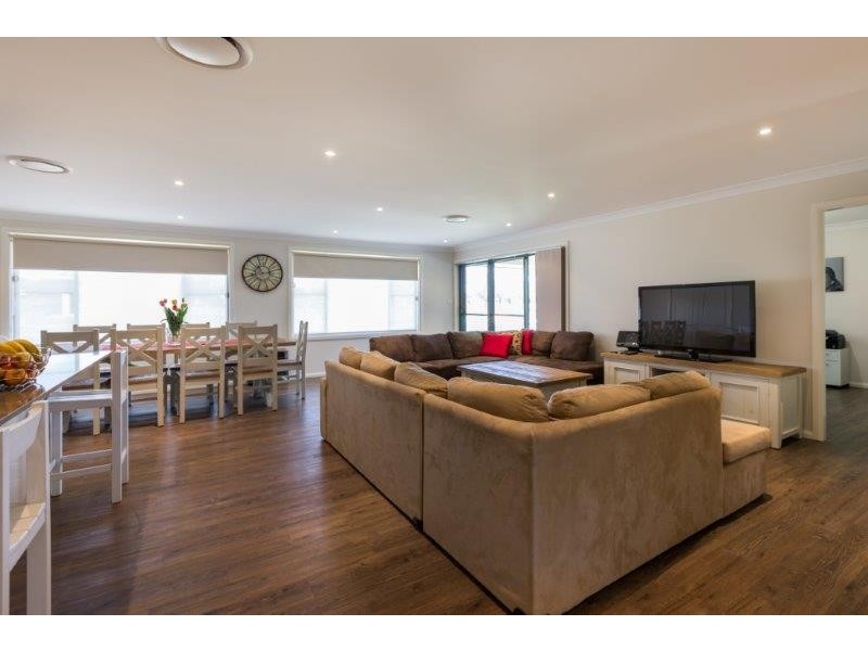 6 Edna Close, Tamworth NSW 2340