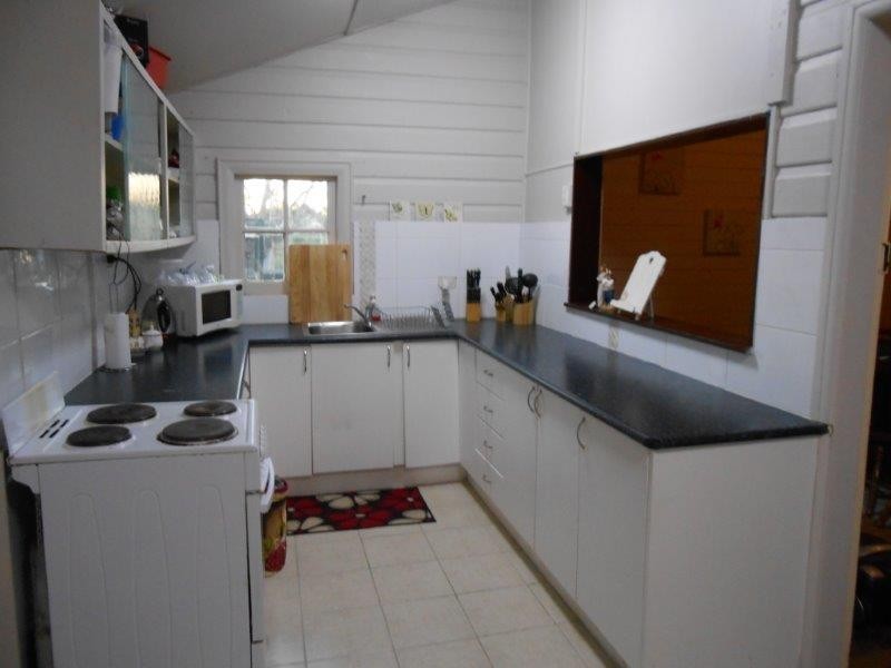 16 and 16A King Street, Duri NSW 2344