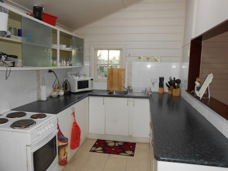 16 and 16A King Street, Duri NSW 2344