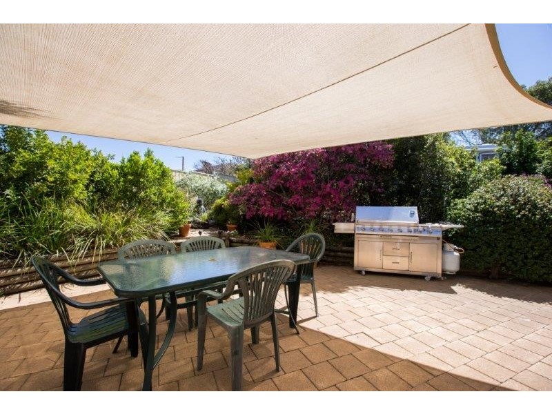 30 Caloola Street, Tamworth NSW 2340