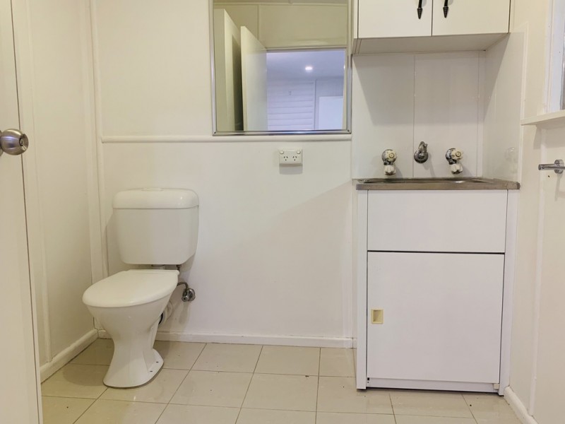 33 Manilla Road, Tamworth NSW 2340