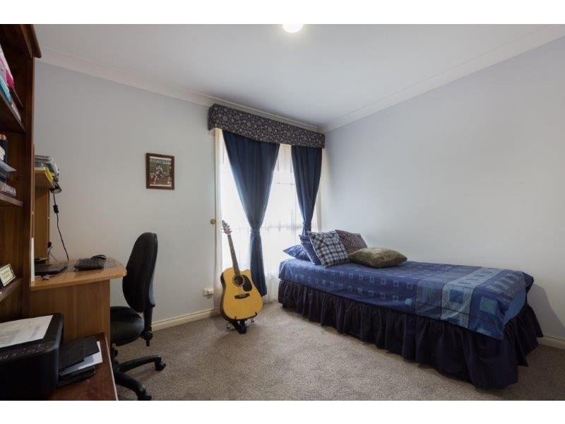 74 Tribe Street, Tamworth NSW 2340