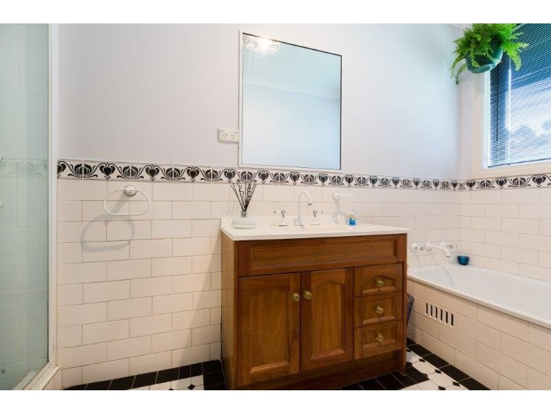 74 Tribe Street, Tamworth NSW 2340