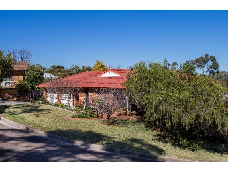 5 Arunta Place, Tamworth NSW 2340