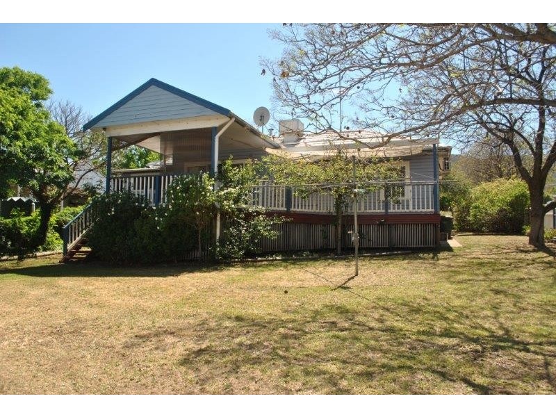 109 Rawson Avenue, Tamworth NSW 2340