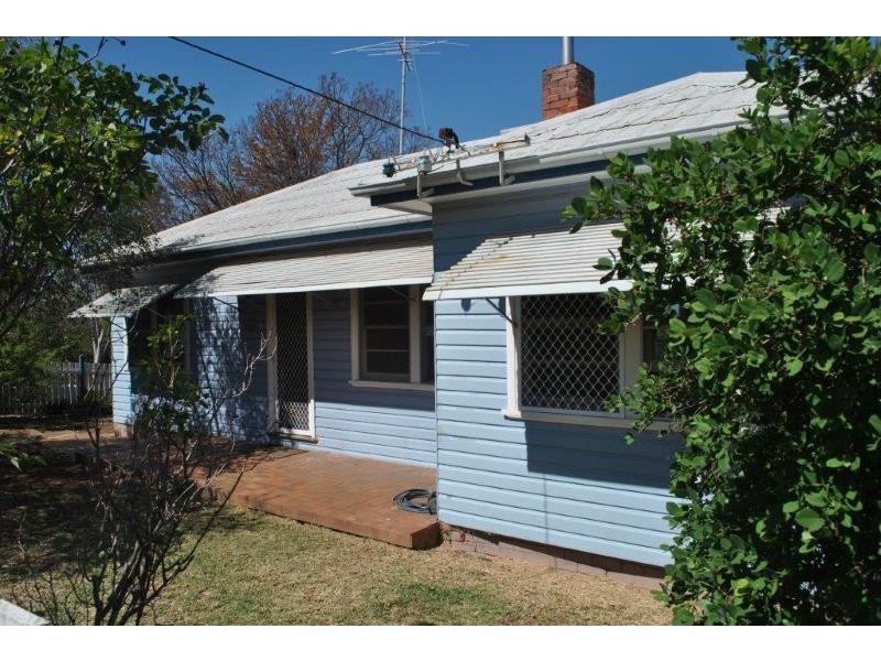 109 Rawson Avenue, Tamworth NSW 2340