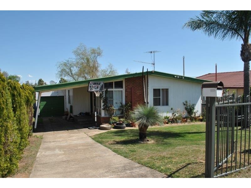 21 Drummond Road, Tamworth NSW 2340