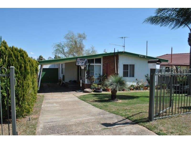 21 Drummond Road, Tamworth NSW 2340