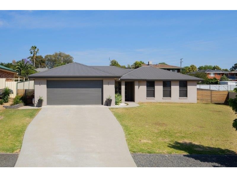 52 Campbell Road, Tamworth NSW 2340