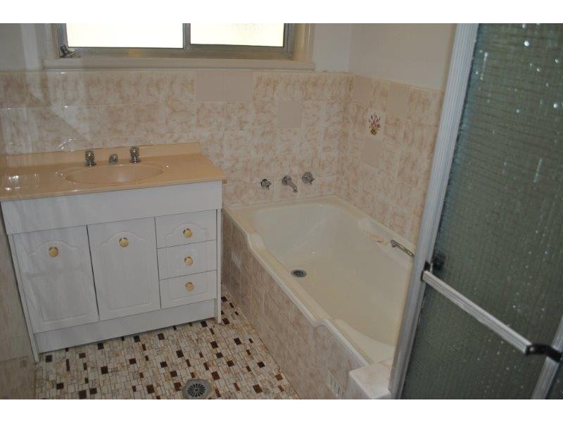 4 Darrell Road, Tamworth NSW 2340
