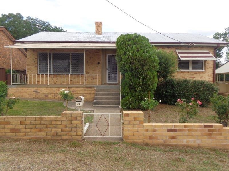 14 Sapphire Crescent, Tamworth NSW 2340