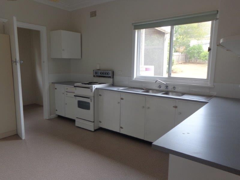 14 Sapphire Crescent, Tamworth NSW 2340