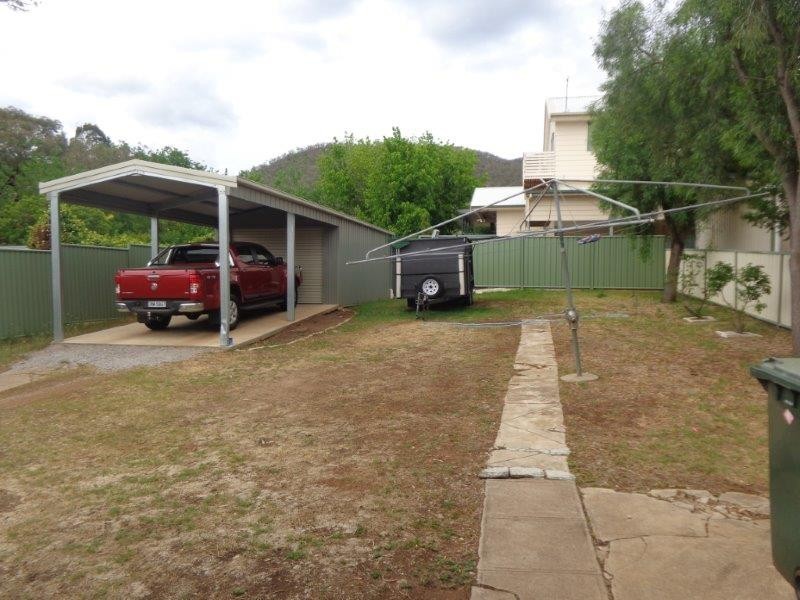 110 Upper Street, Tamworth NSW 2340
