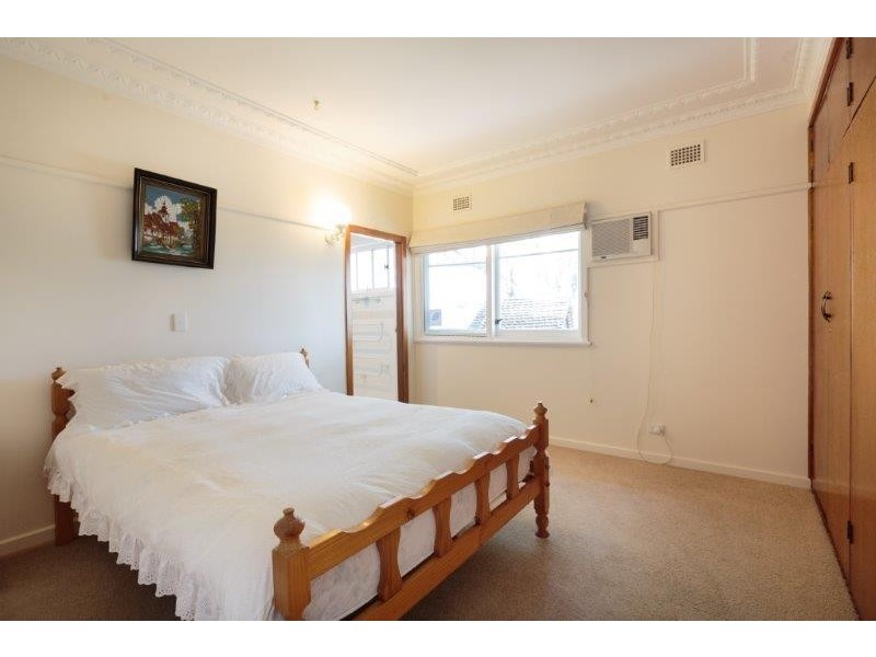 138 Napier Street, Tamworth NSW 2340