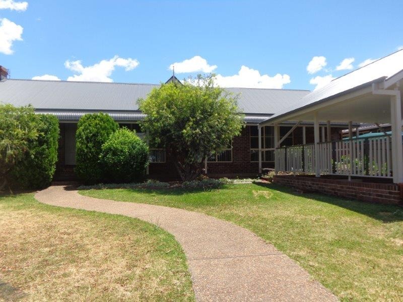 16 The Terrace, Tamworth NSW 2340