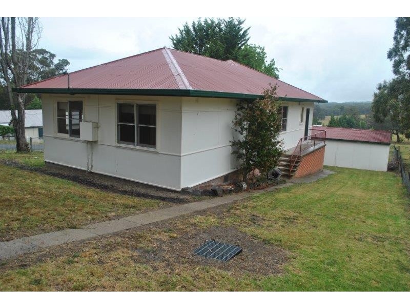 25 Foster Street, Niangala NSW 2354