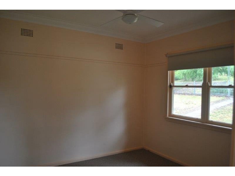 25 Foster Street, Niangala NSW 2354