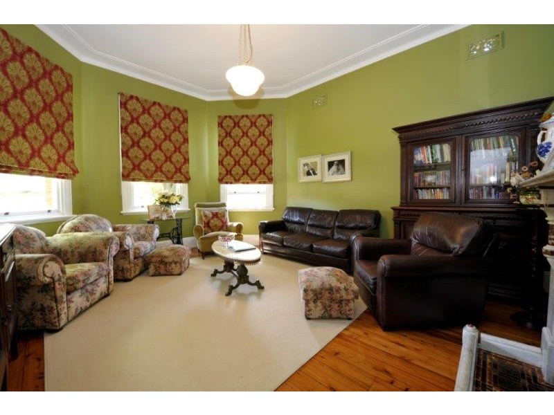 153 Carthage Street, Tamworth NSW 2340