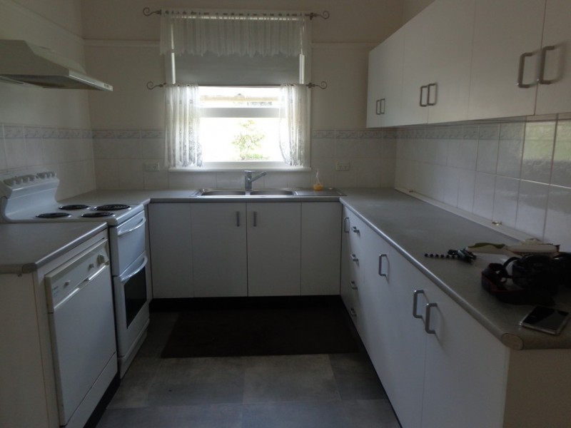 75 Peel Street, Tamworth NSW 2340